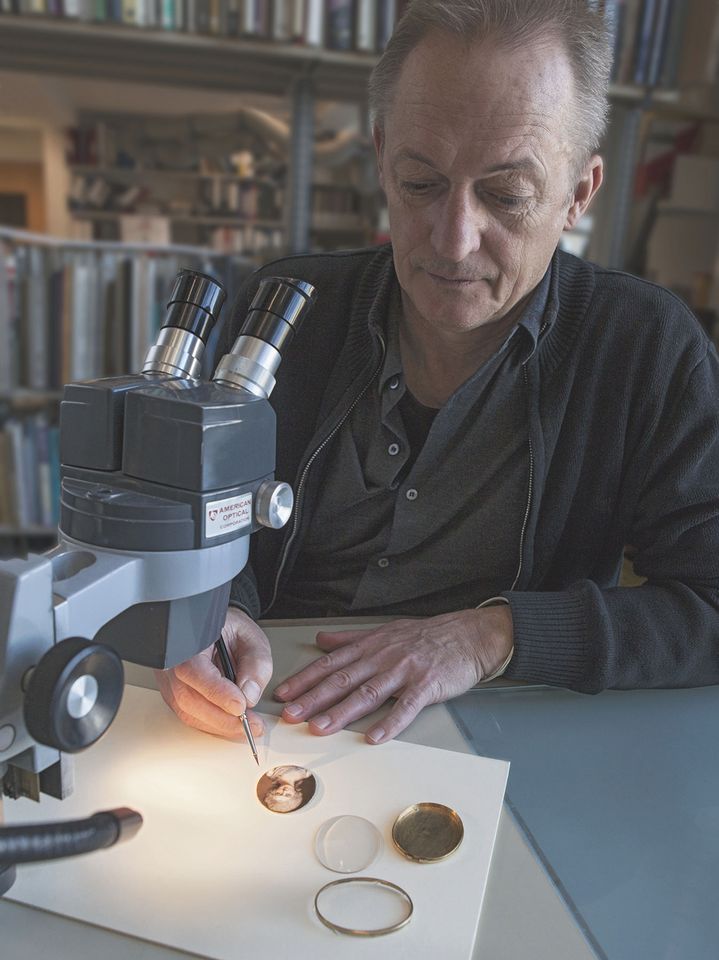 Alan at work. © Victoria and Albert Museum, London