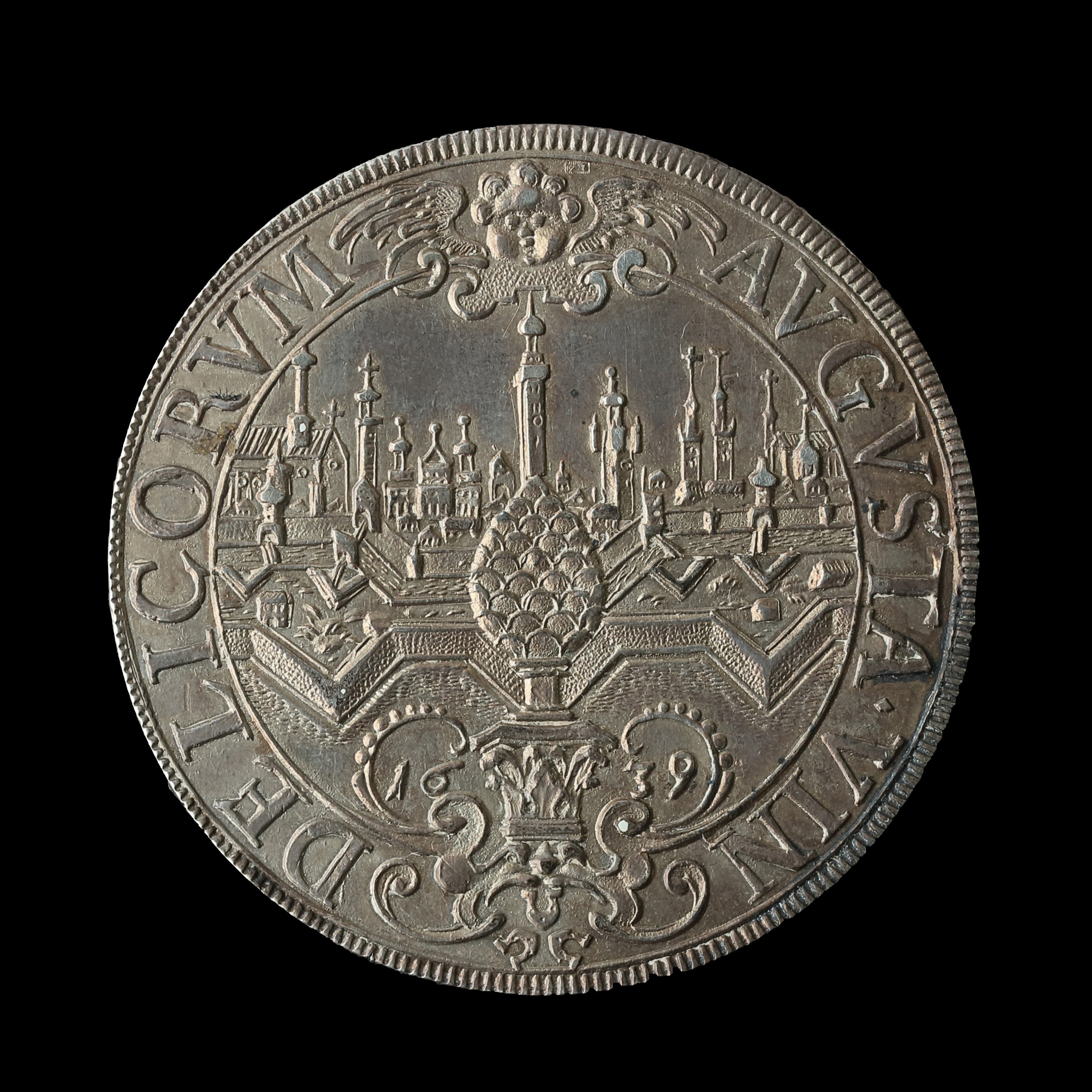 Two 'schraubtalers' which each unscrew to reveal a portrait with mica overlays